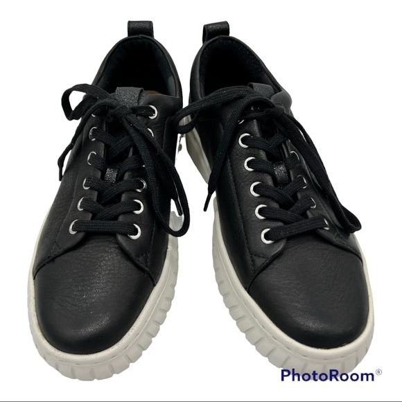 sofft leather sneakers